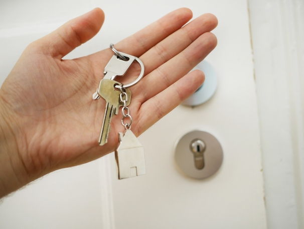 https://TracieRich.StopRentingStartOwning.com